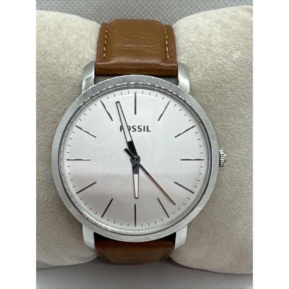Fossil BQ2397 Men's Brown Leather Analog Silver Dial Quartz Wrist Watch AEA049